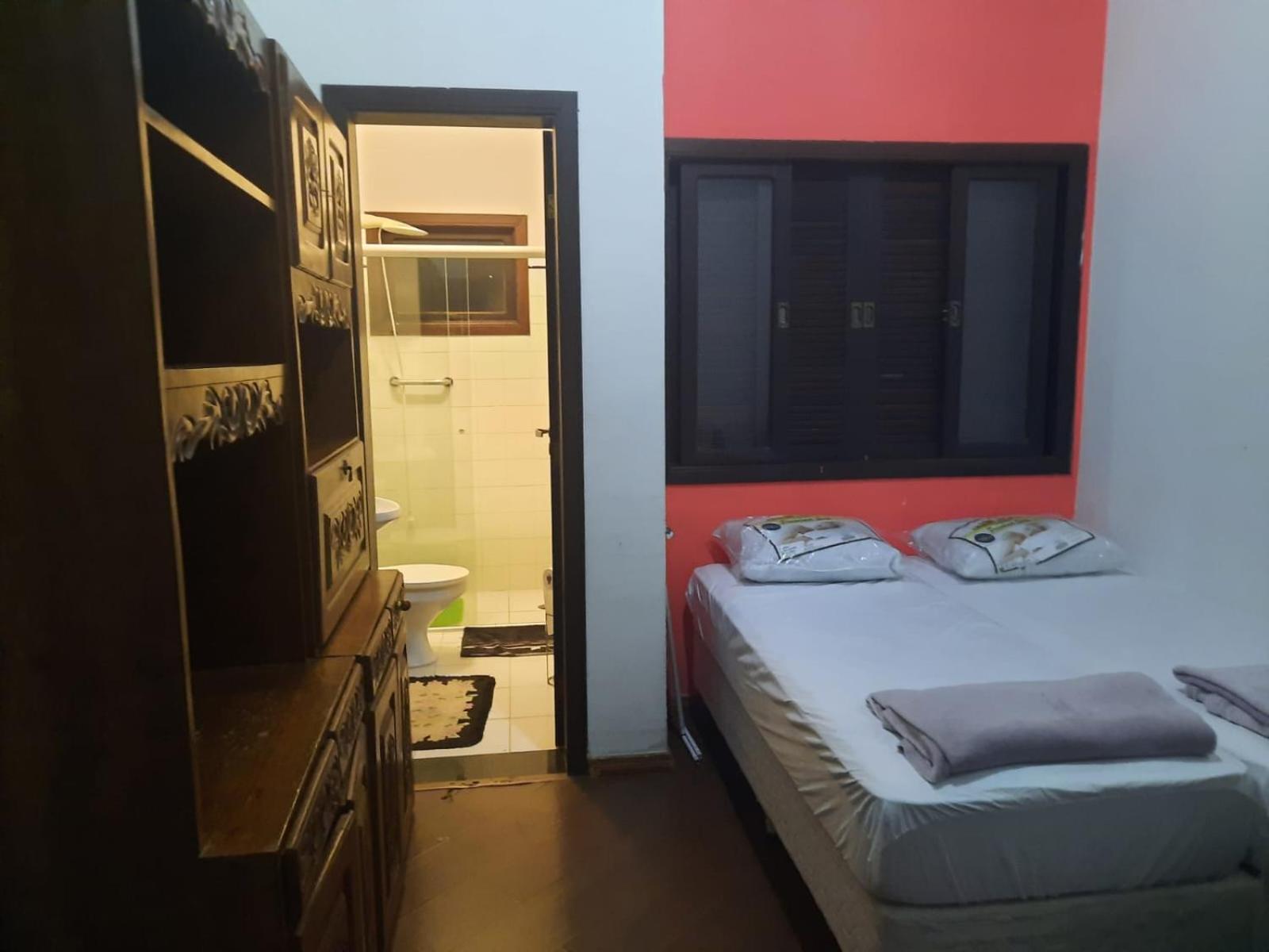 Linda casa com piscina em Atibaia