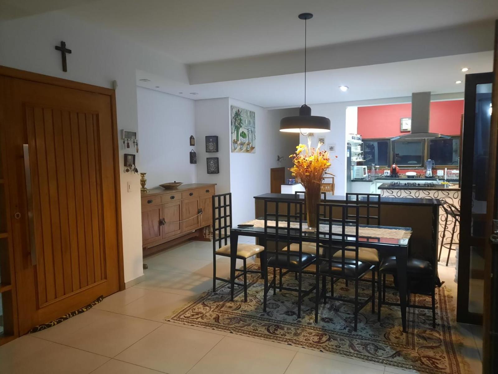 Linda casa com piscina em Atibaia