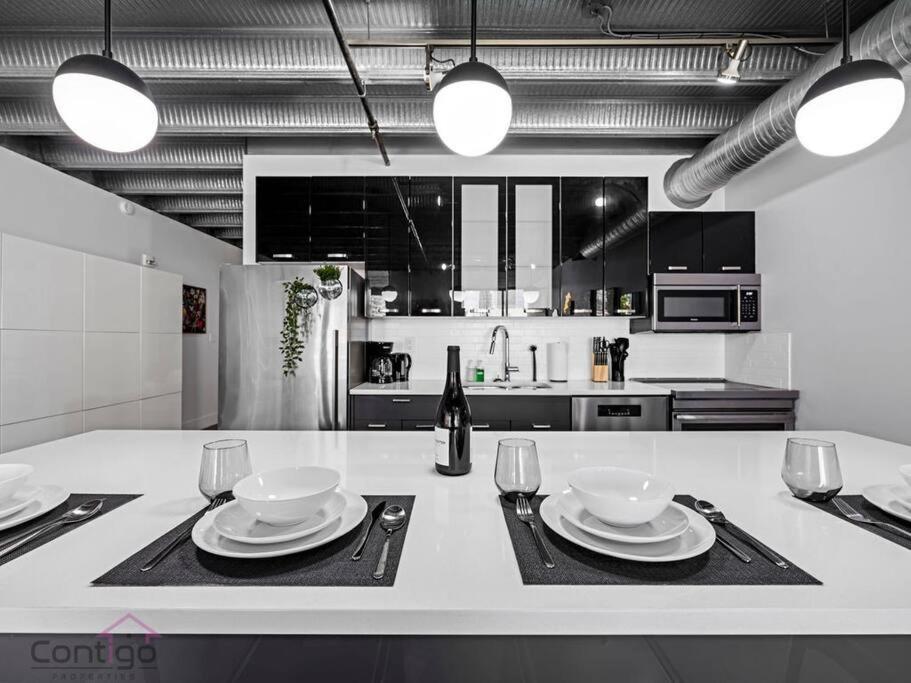 Urban Pop Loft, Near ICE District, UG Parking