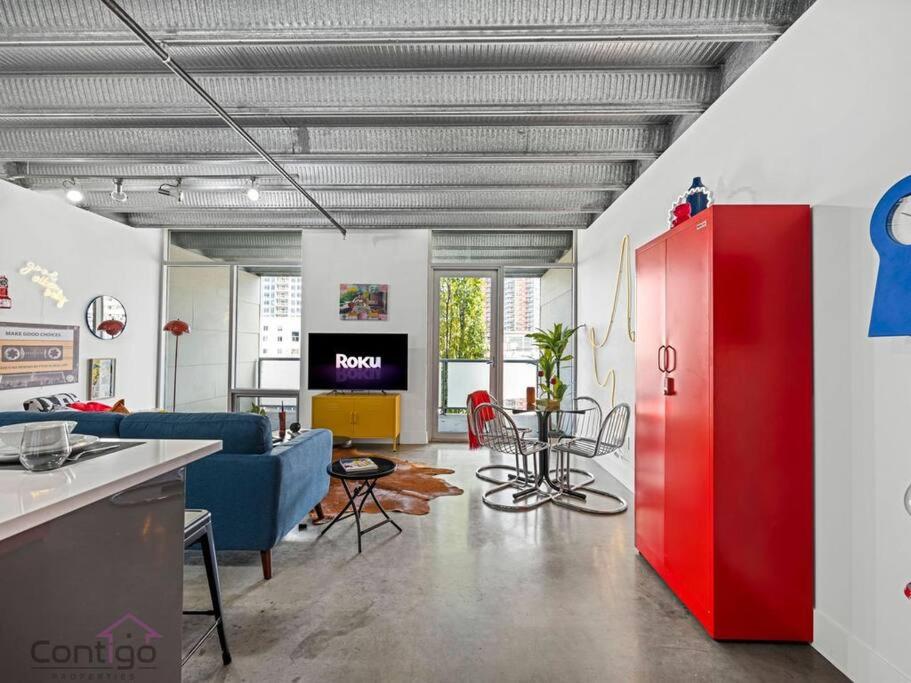 Urban Pop Loft, Near ICE District, UG Parking