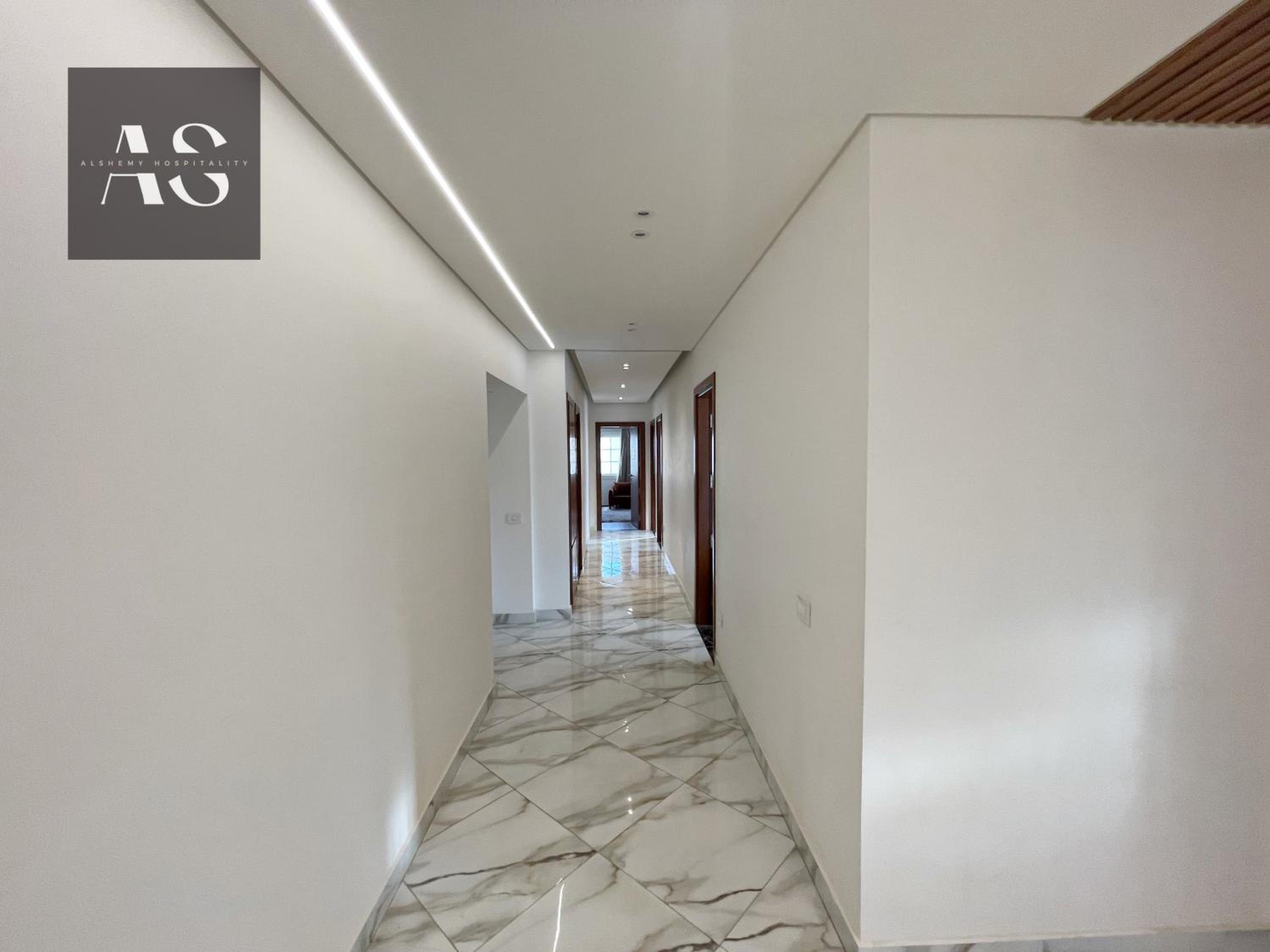 White Palace Hotel EG