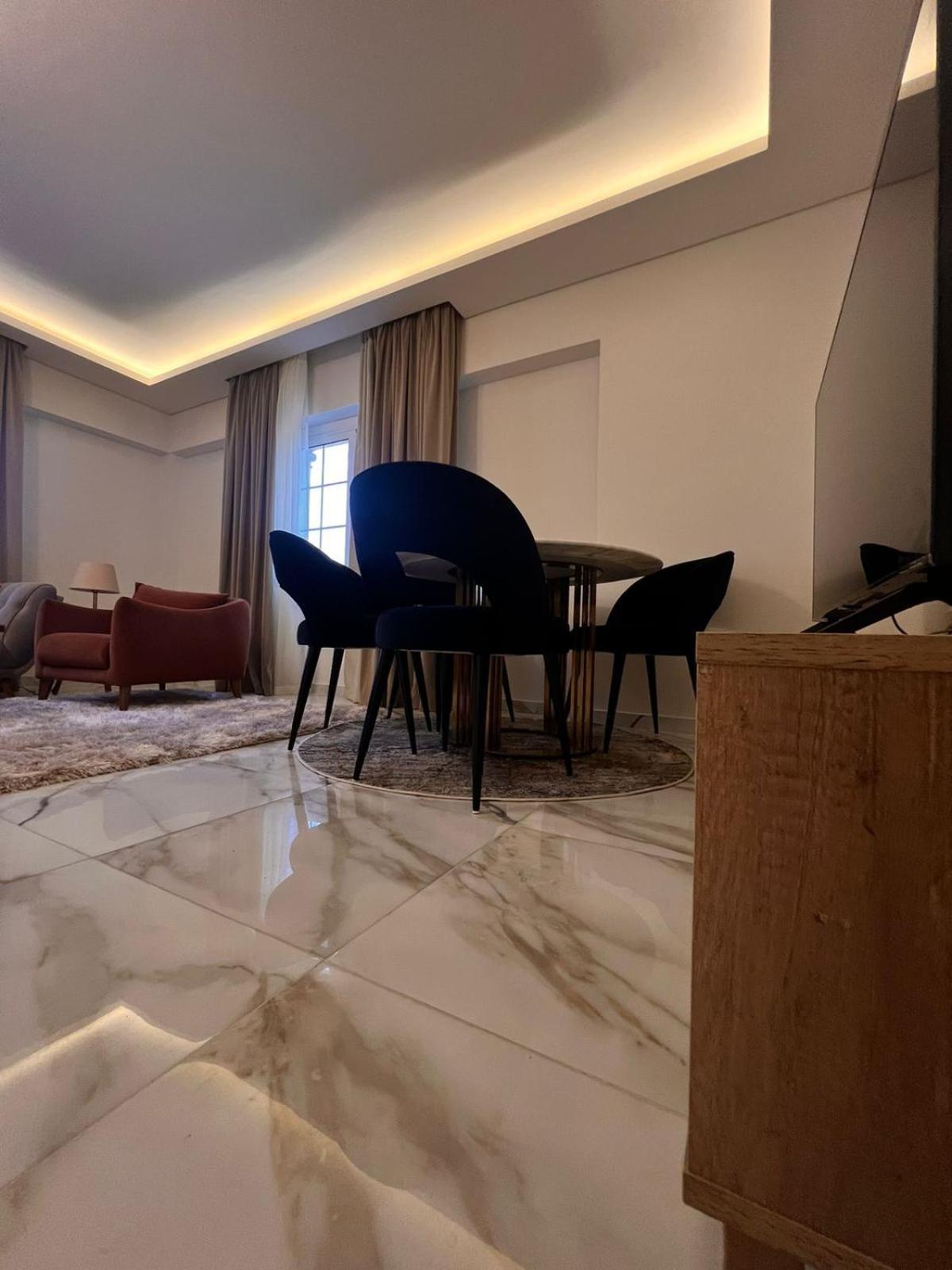 White Palace Hotel EG