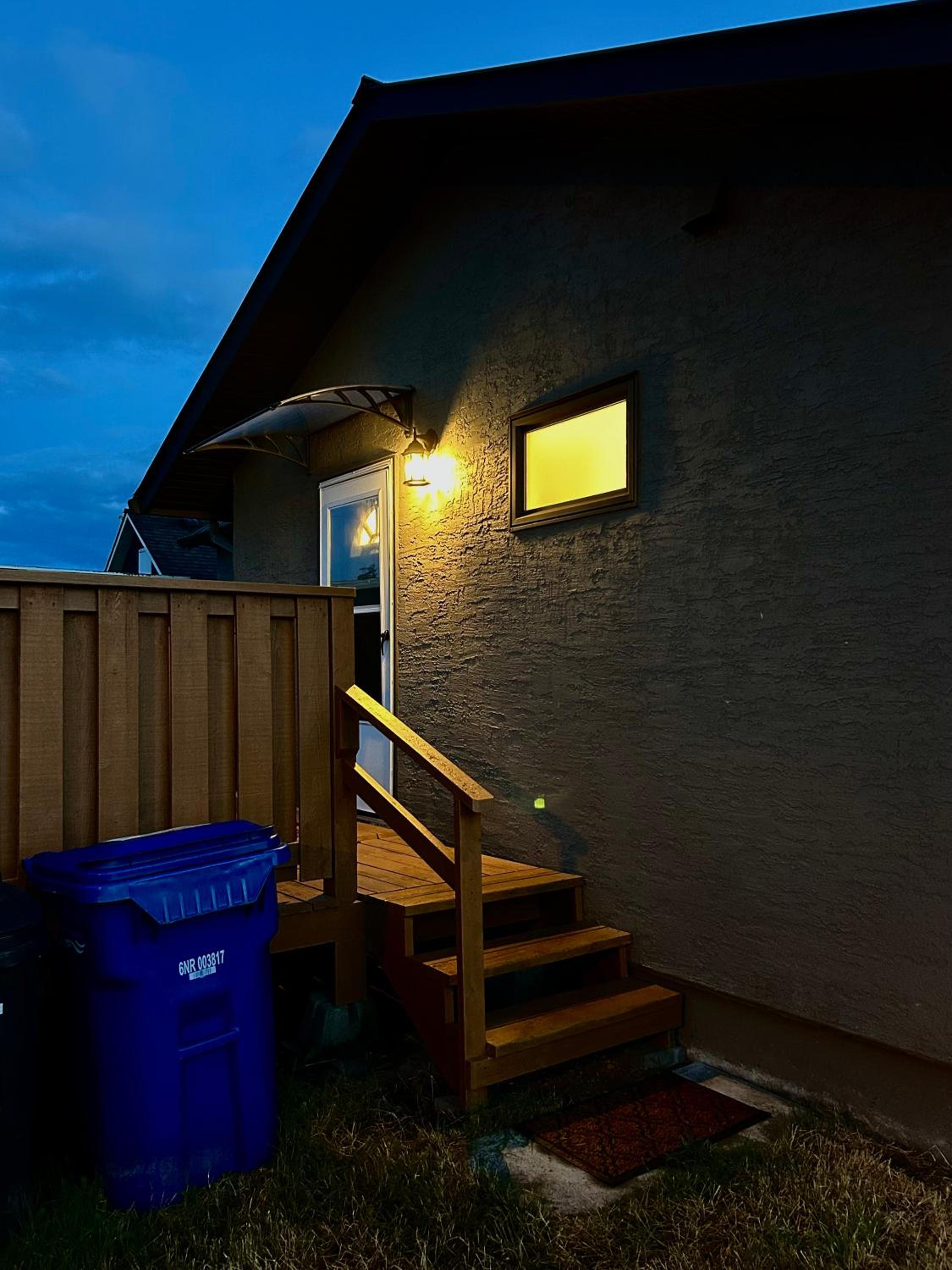 Centrally Located 2-Bdrm Guesthouse with Full Privacy