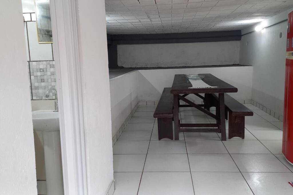 Casa Albatroz do Rosa 2 piso térreo