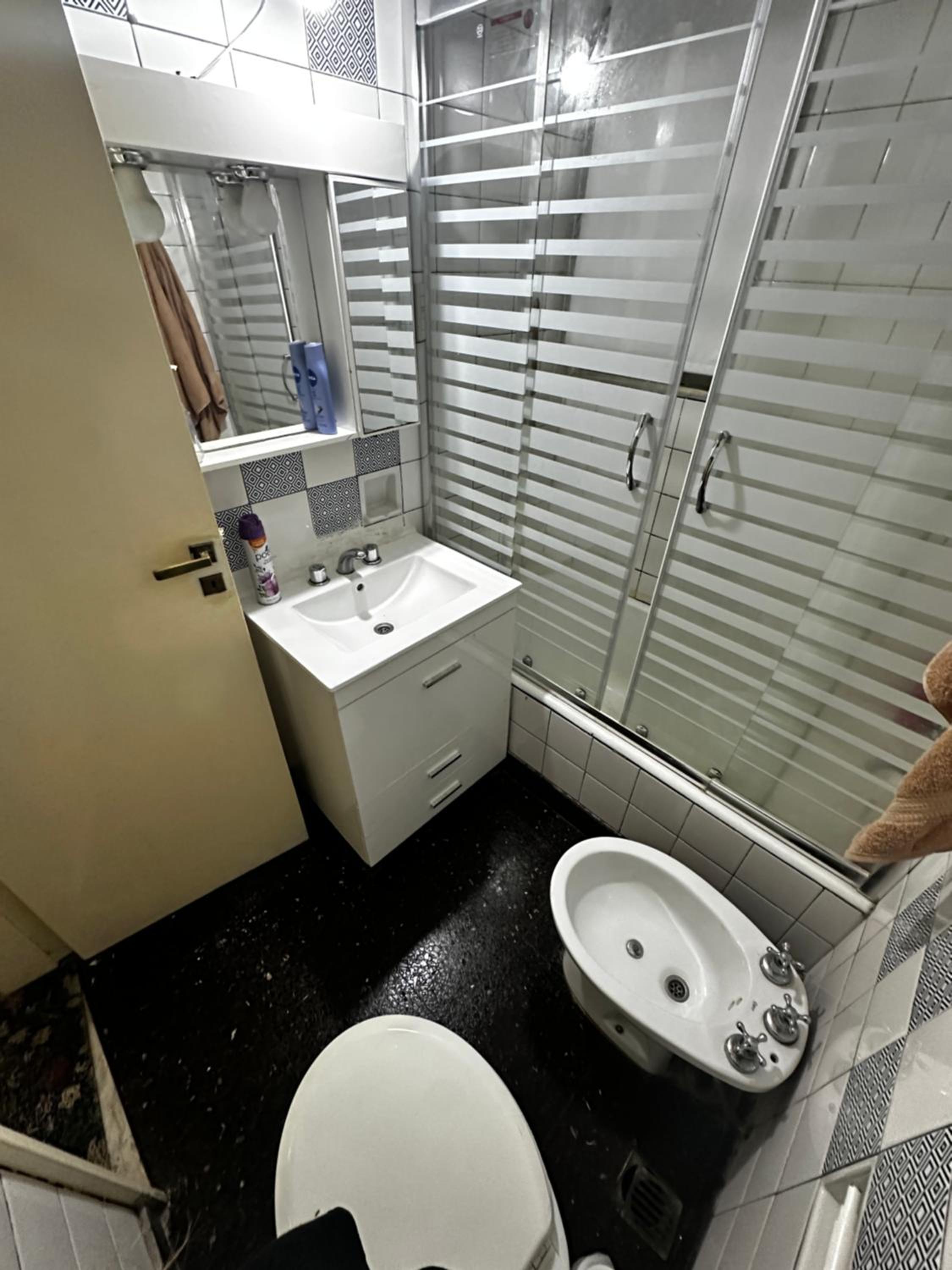 departamento de 3 ambiente con 2 habitaciones 1 baño con patio amoblado