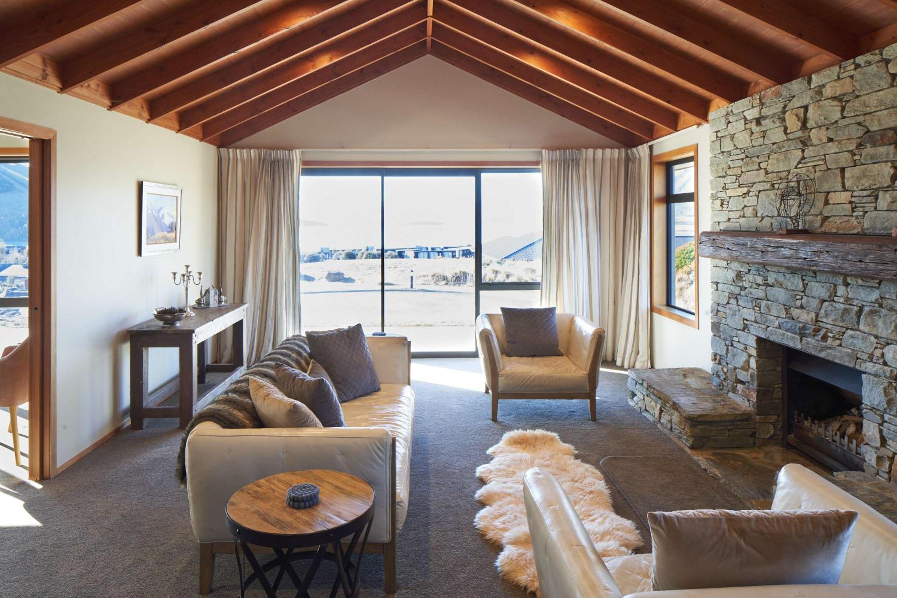 Hotel Lake Lodge Tekapo - Image 1