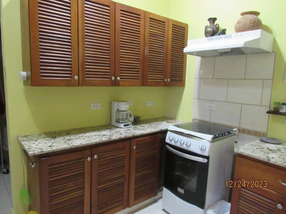 Mountain House with Pool in Altos del Maria view 3
