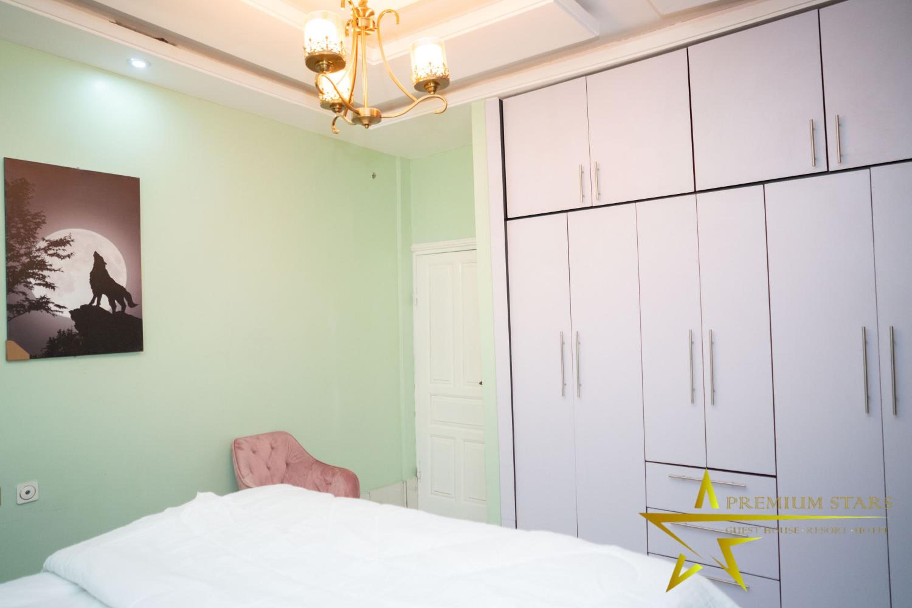 Premium Stars Guest House