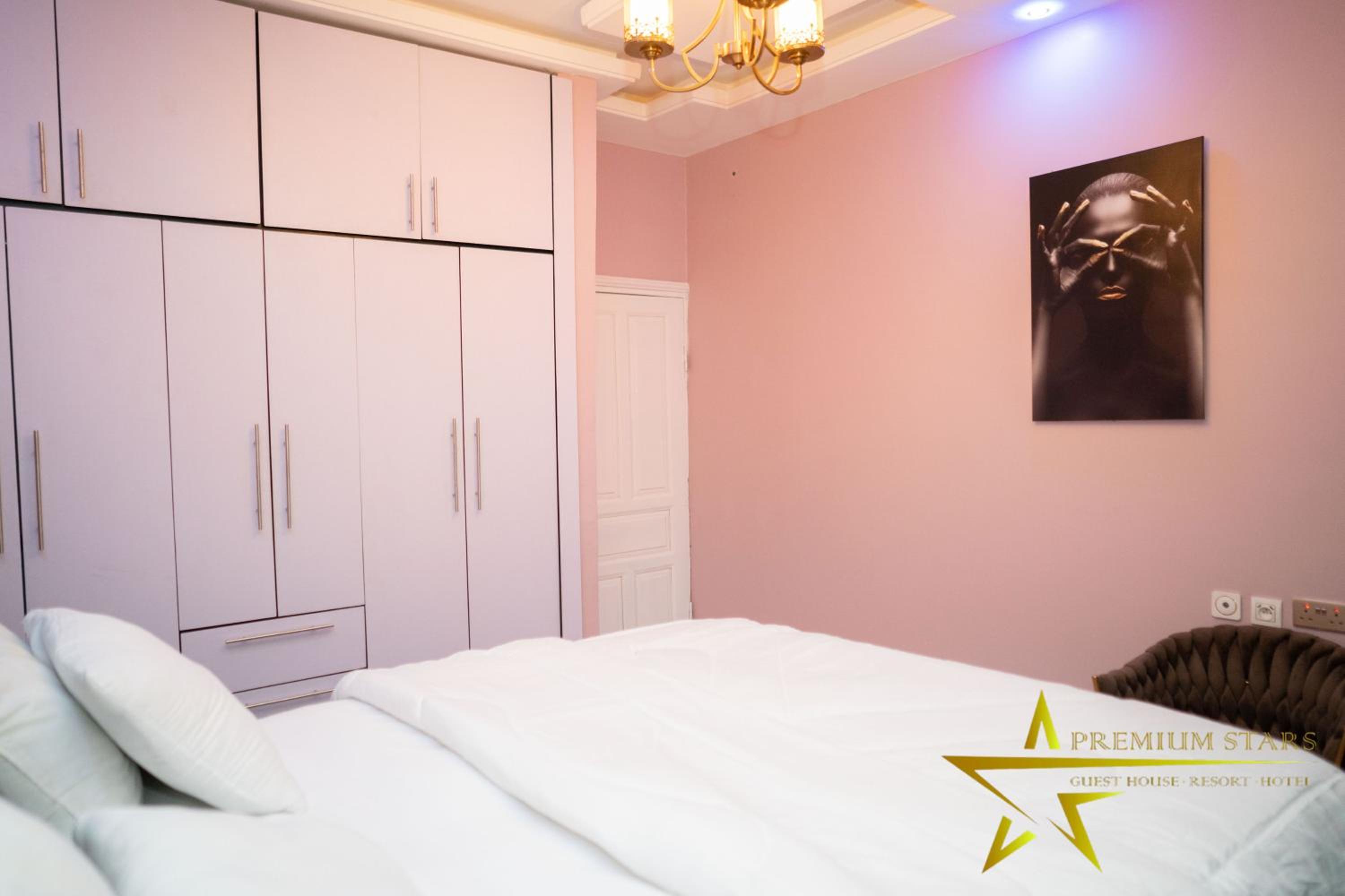 Premium Stars Guest House