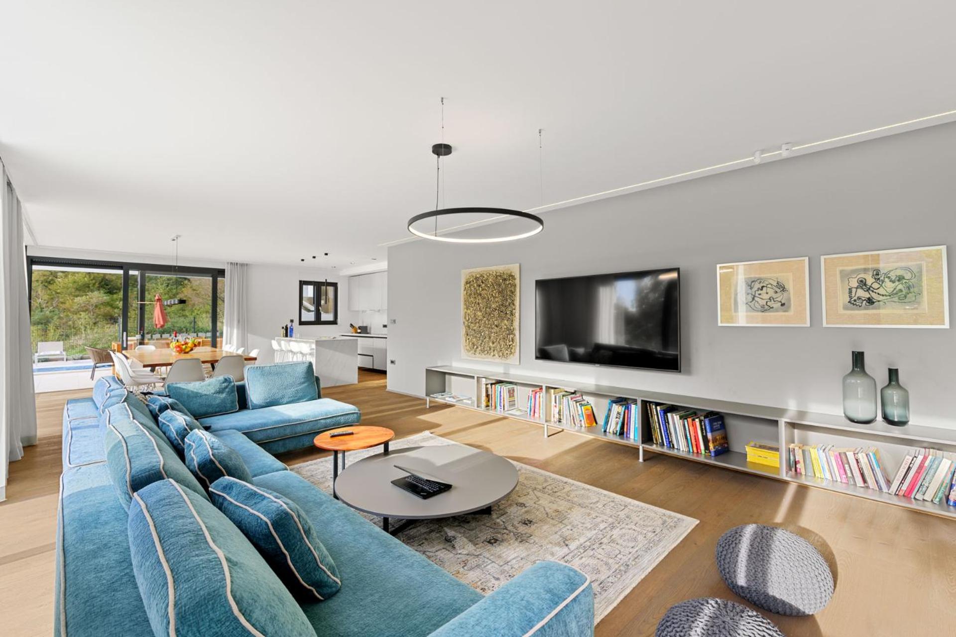 Villa Adria blue view 3