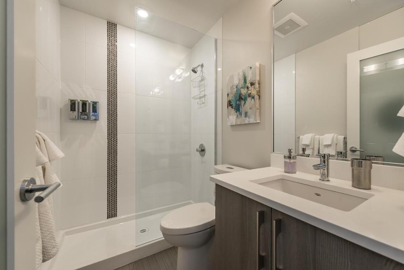 Bright Old Town Suite With City Views