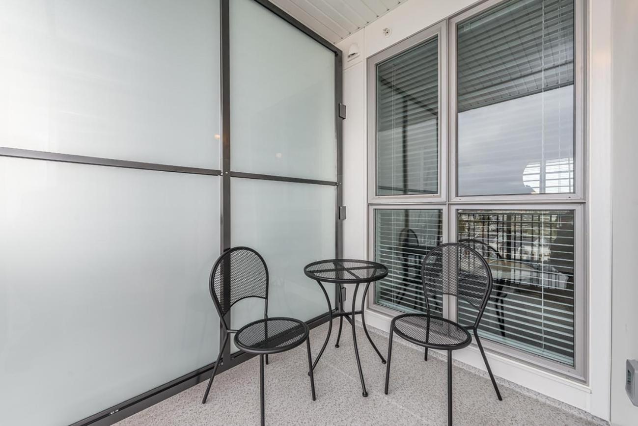 Bright Old Town Suite With City Views