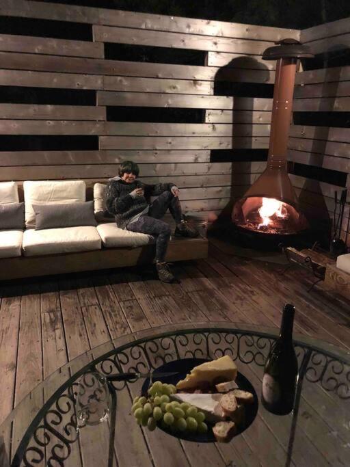 Luxury Chalet - 1 mile to Hunter Ski Resort- Hot Tub - Pets stay free view 5