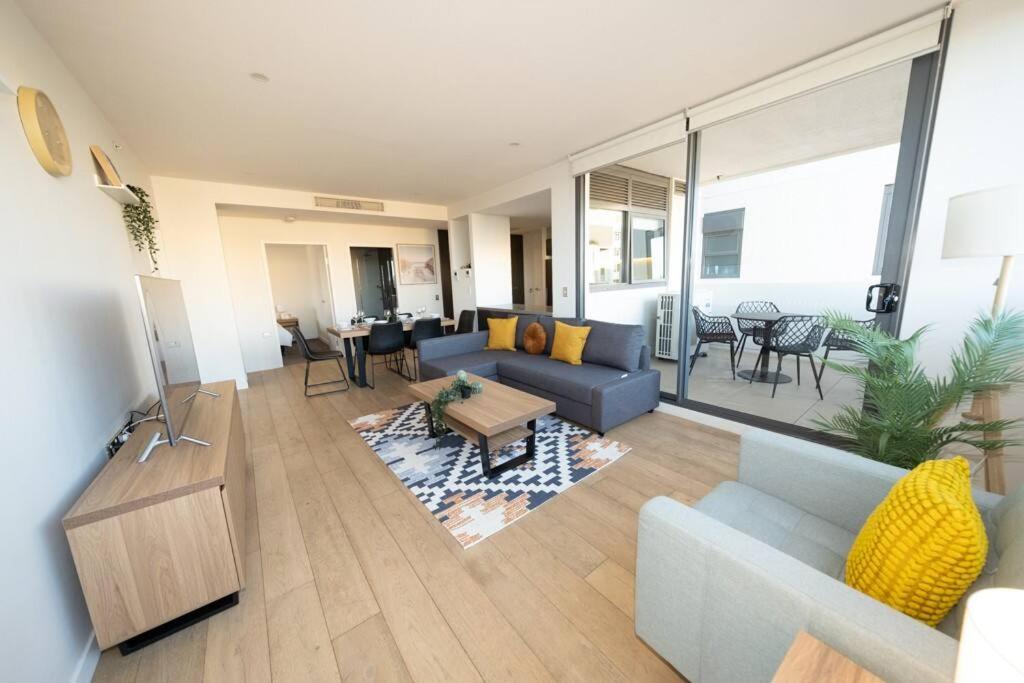 Sydney Burwood Luxury 3bed 2bath close westfield
