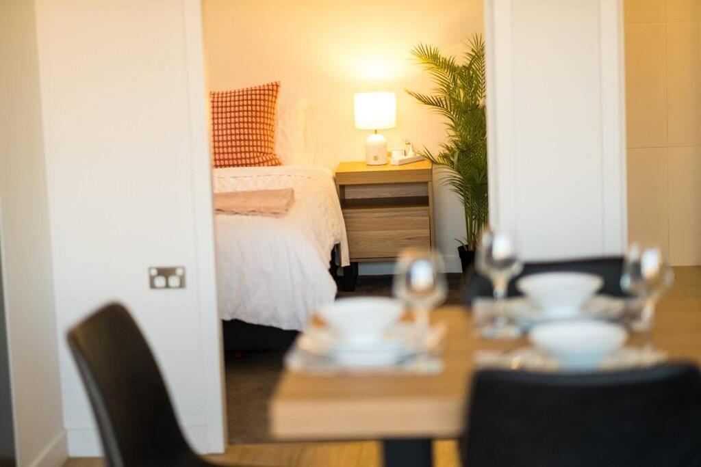 Sydney Burwood Luxury 3bed 2bath close westfield