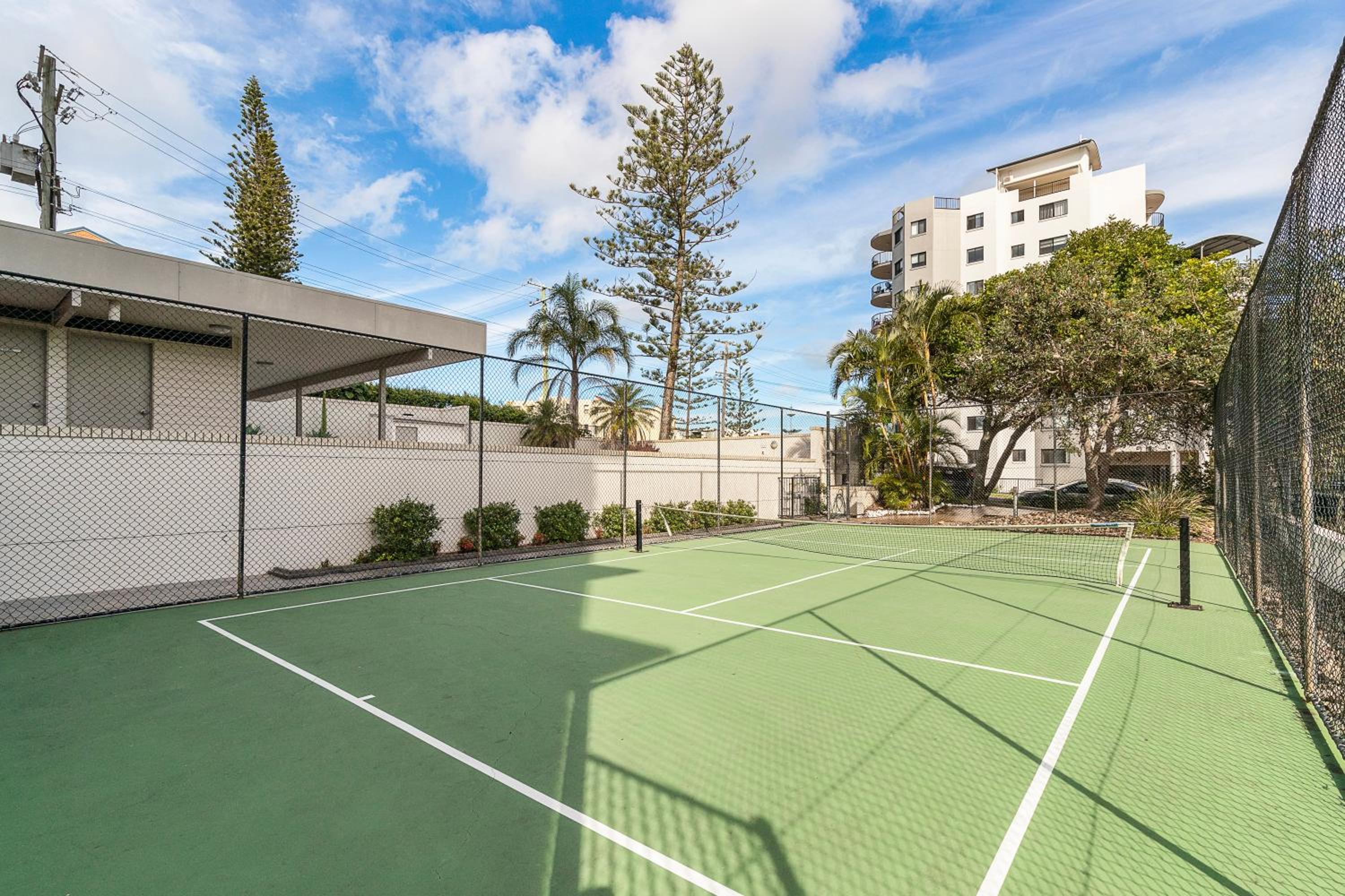 Coastal Comfort 3Bd Family-Friendly Apt WPool