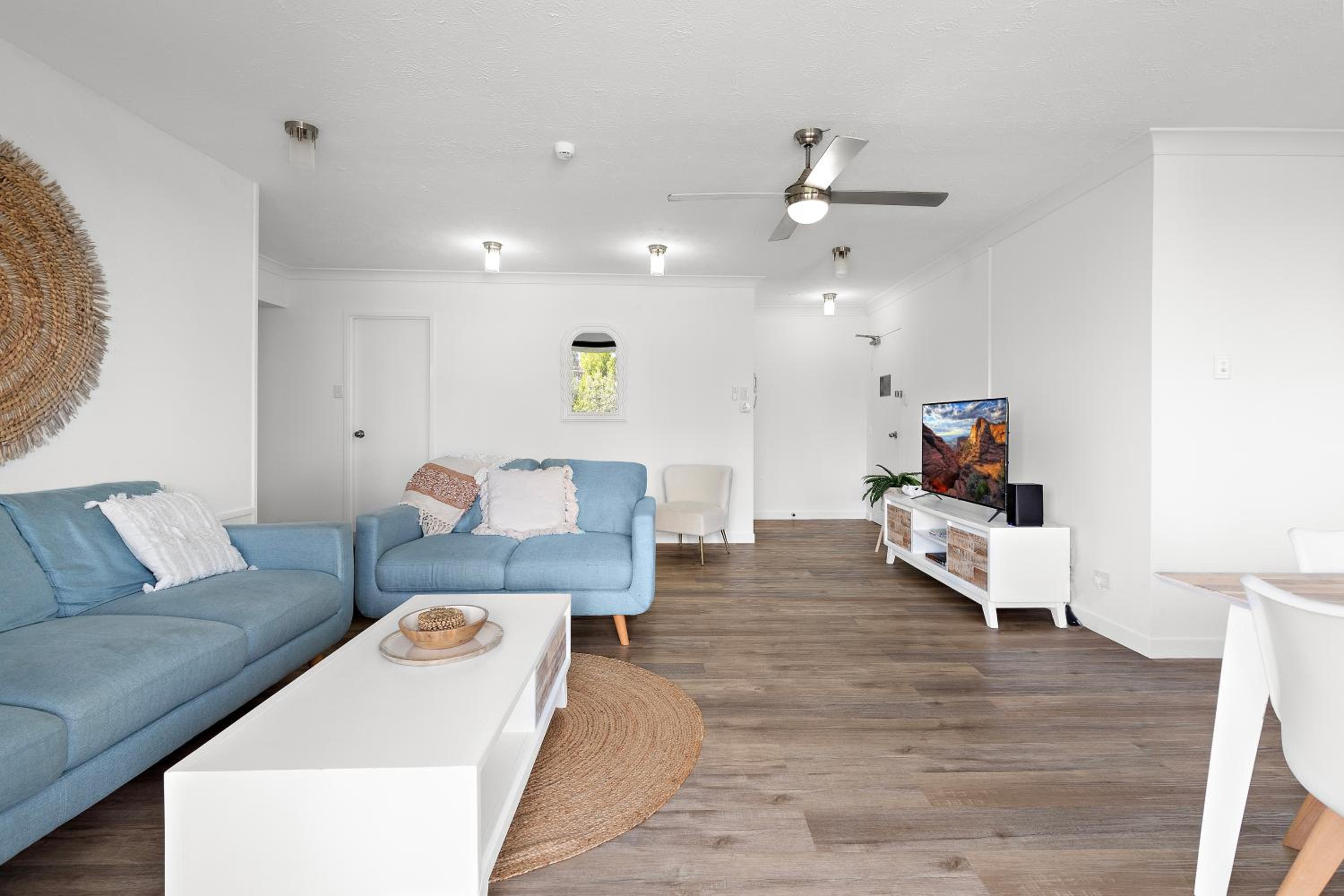 Coastal Comfort 3Bd Family-Friendly Apt WPool