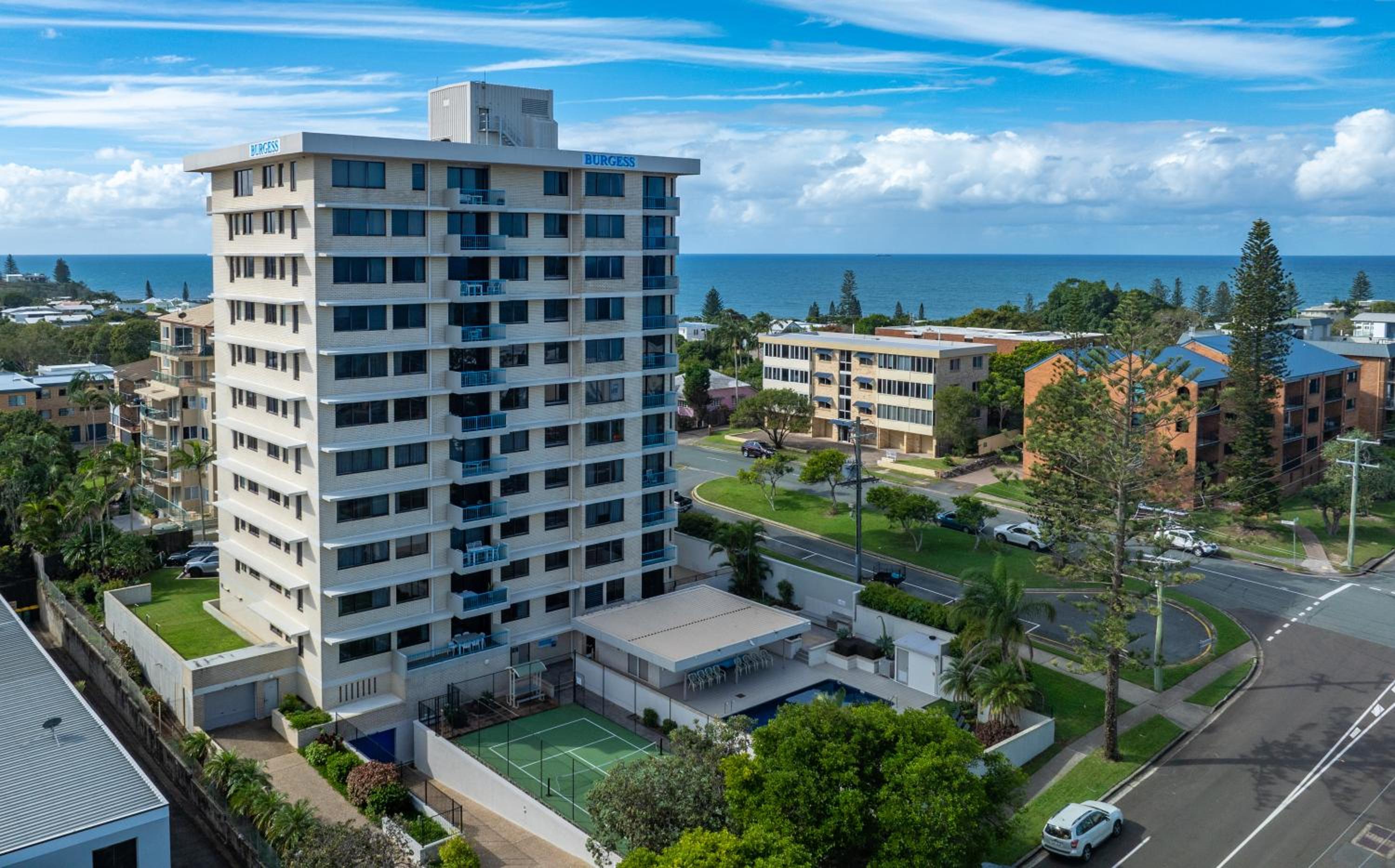 Coastal Comfort 3Bd Family-Friendly Apt WPool