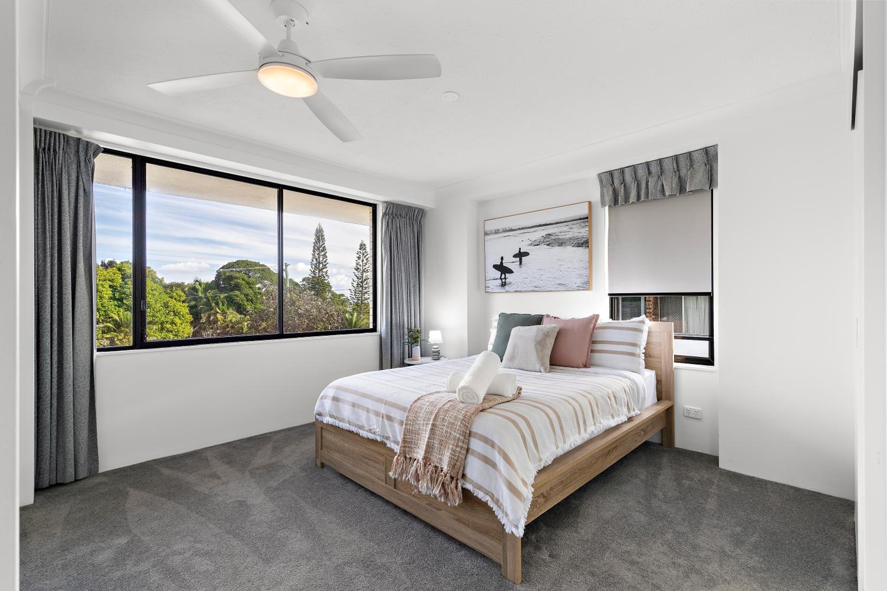 Coastal Comfort 3Bd Family-Friendly Apt WPool