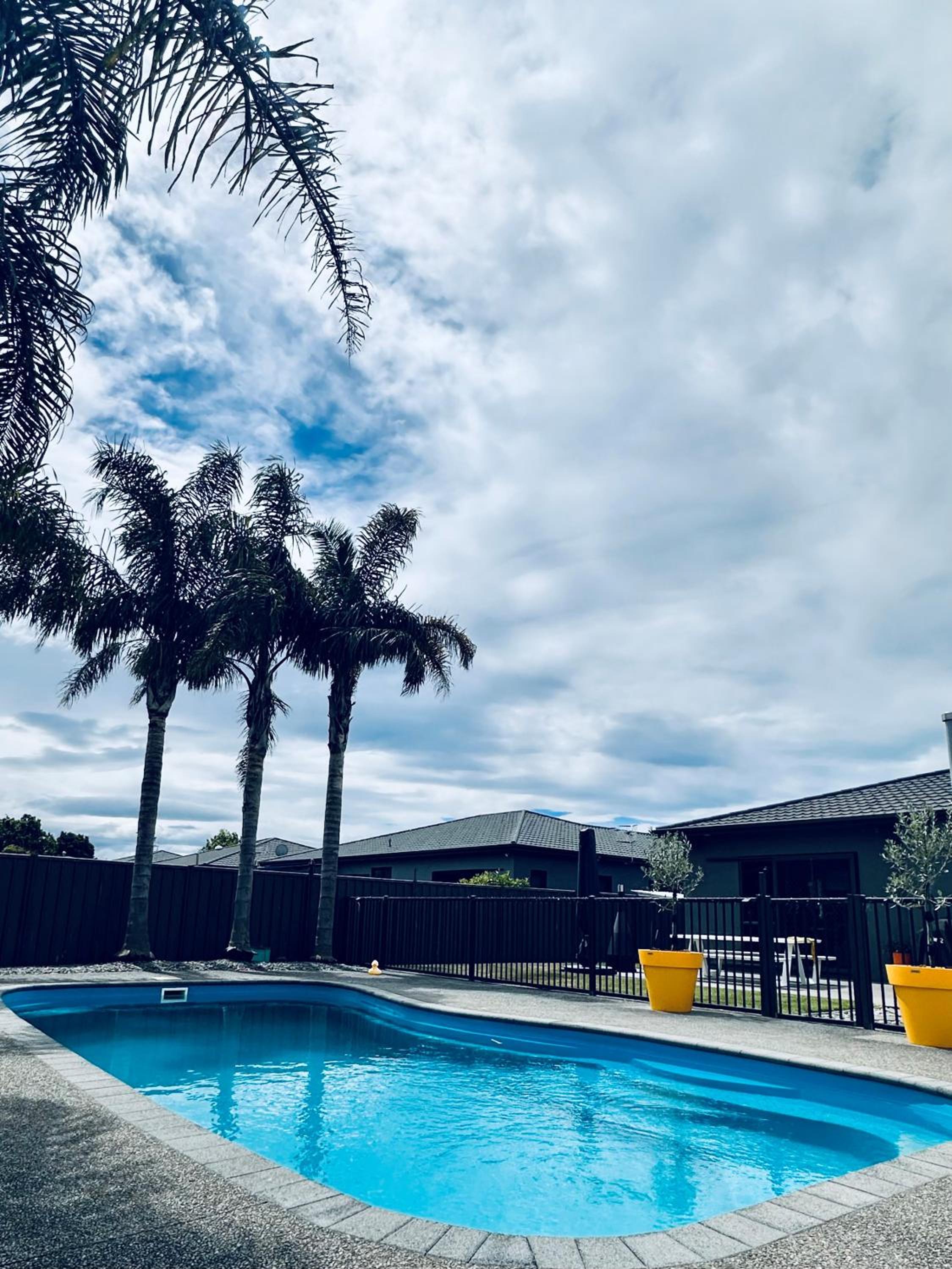 Executive Family Home with Outdoor Pool & Games Room
