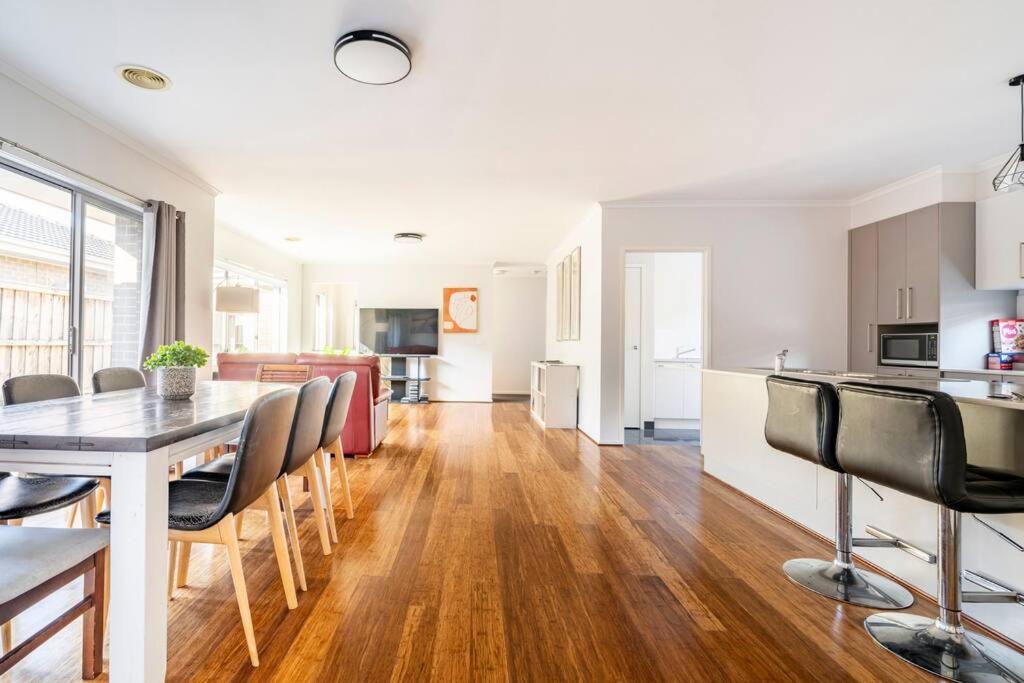 Golf Course Precinct - 4 BR