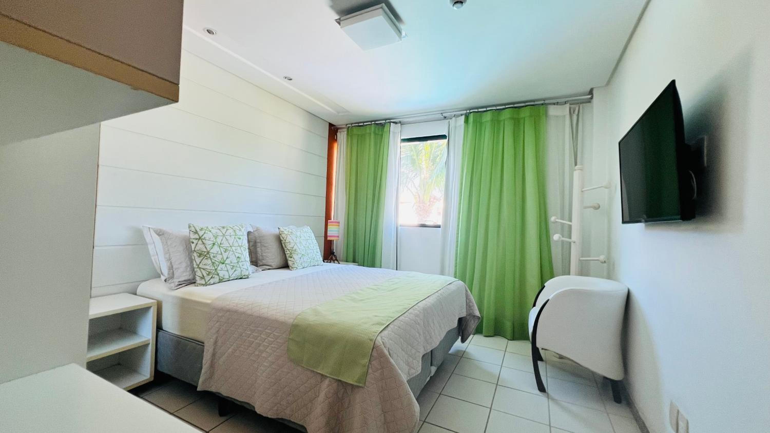 FLAT MARULHOS PREMIUM - Muro Alto