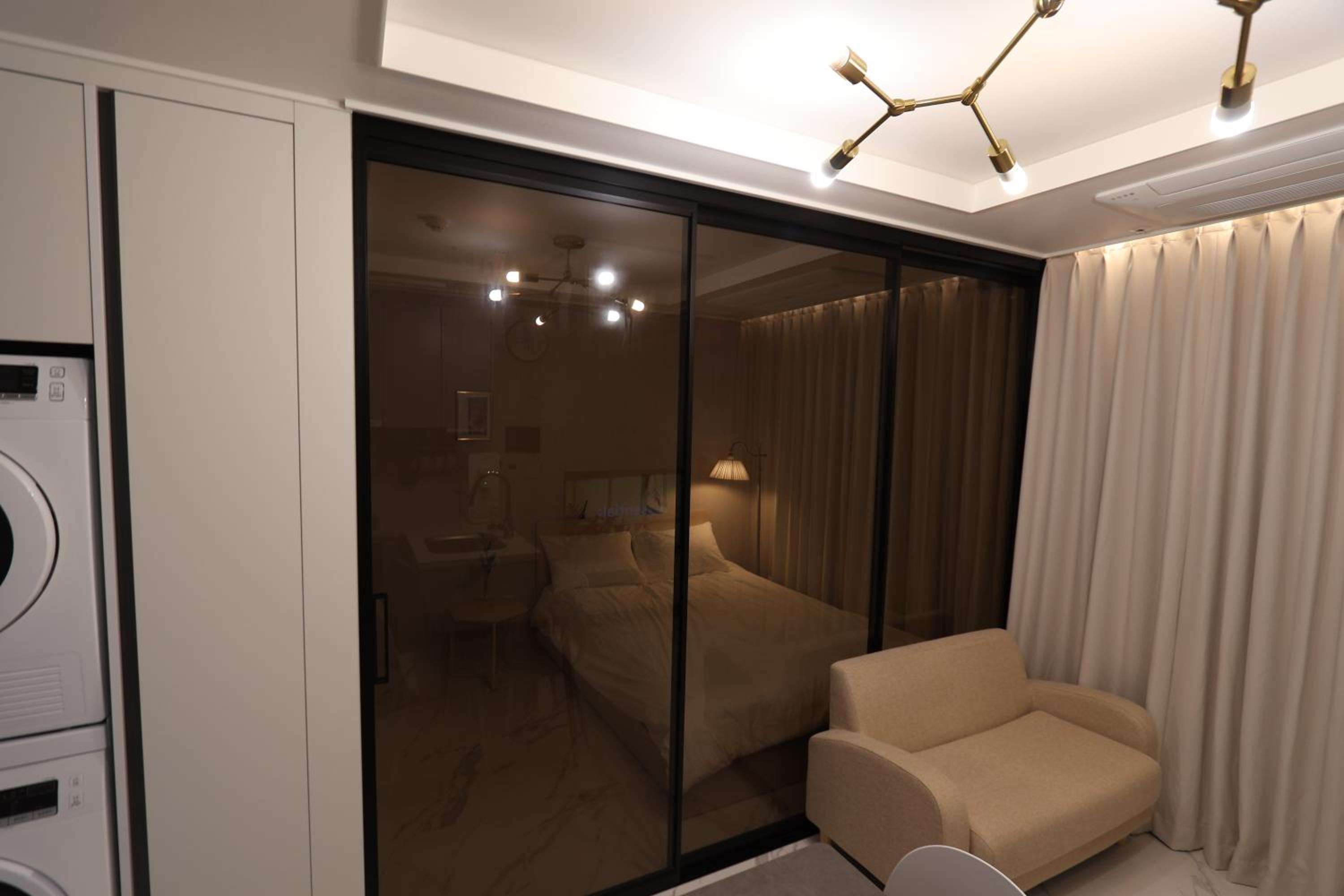 City Hall,Central Seoul apartment view 5