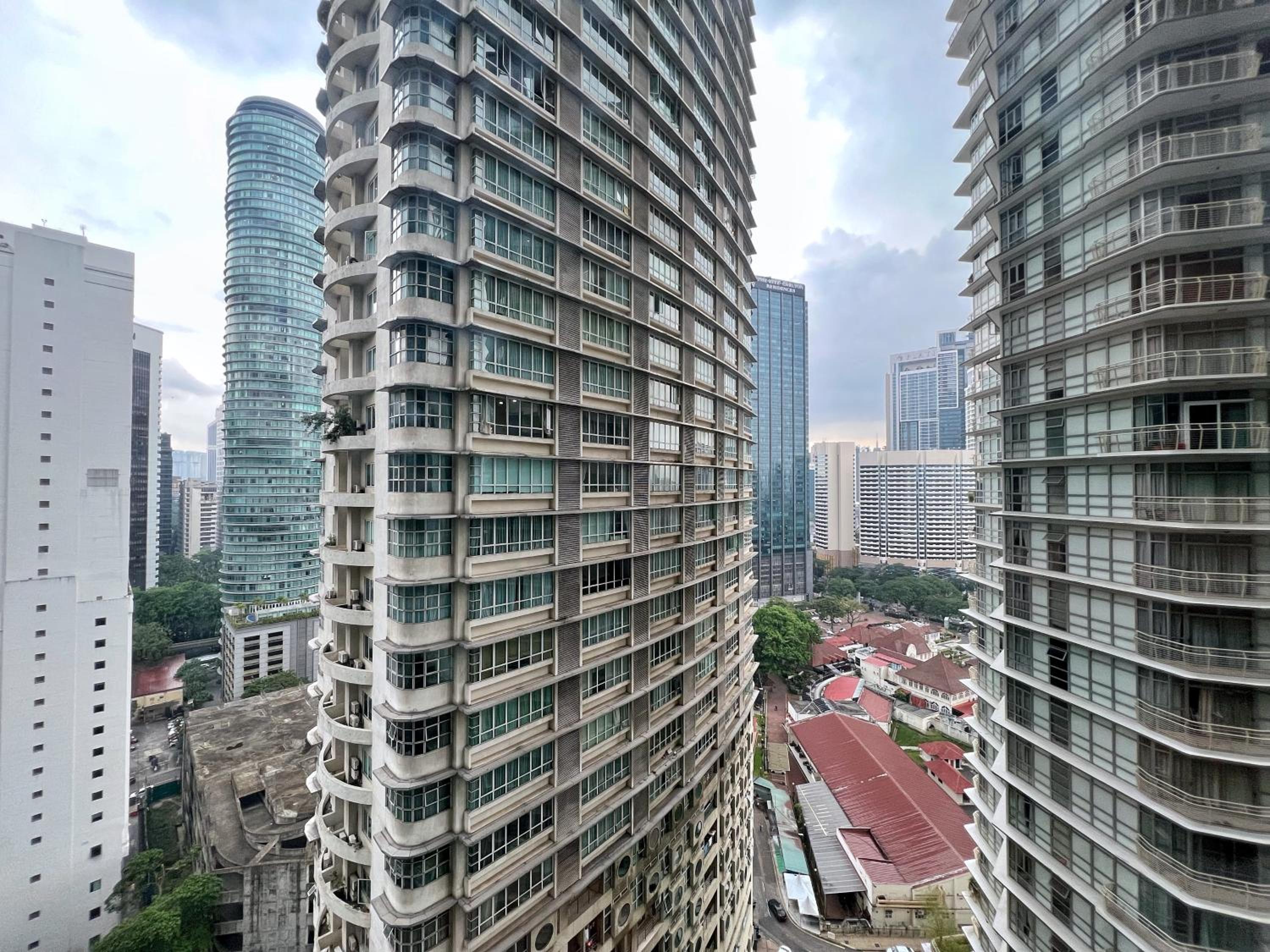 Sky Suites Centrale 3BR Suite at KLCC