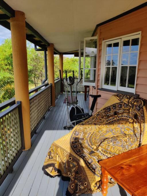 Country Cove, Noosa Region
