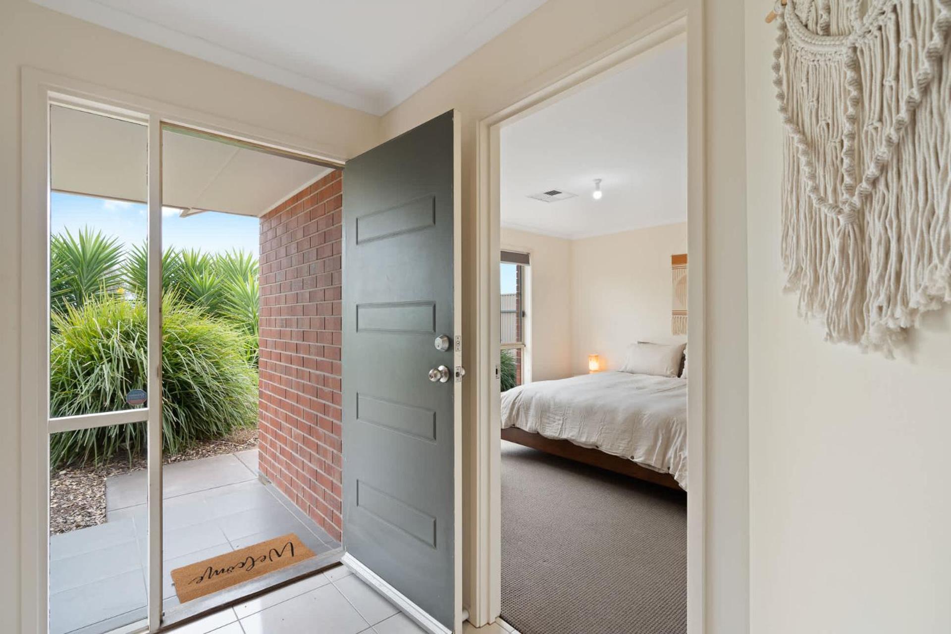 15 Offshore Dr Middleton - Linen & Wi-Fi Included