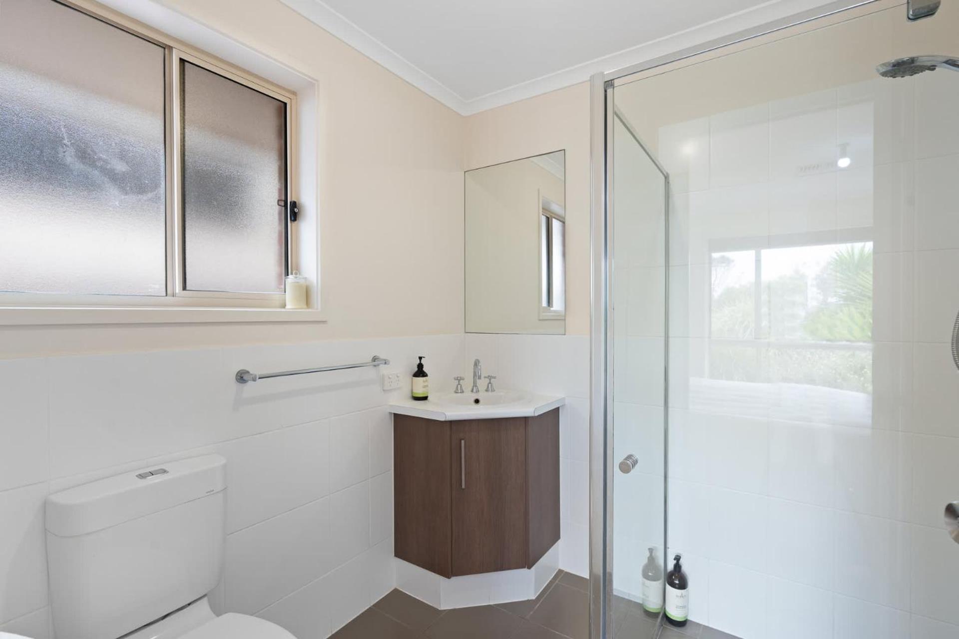 15 Offshore Dr Middleton - Linen & Wi-Fi Included