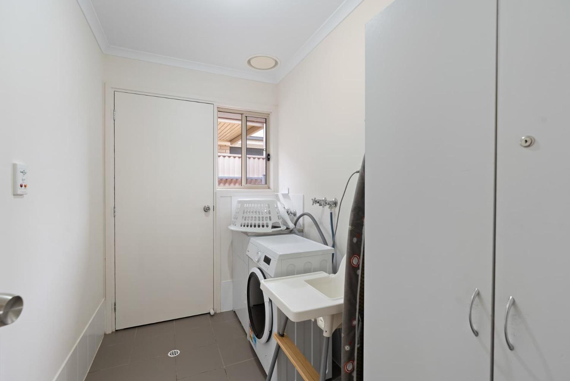 15 Offshore Dr Middleton - Linen & Wi-Fi Included