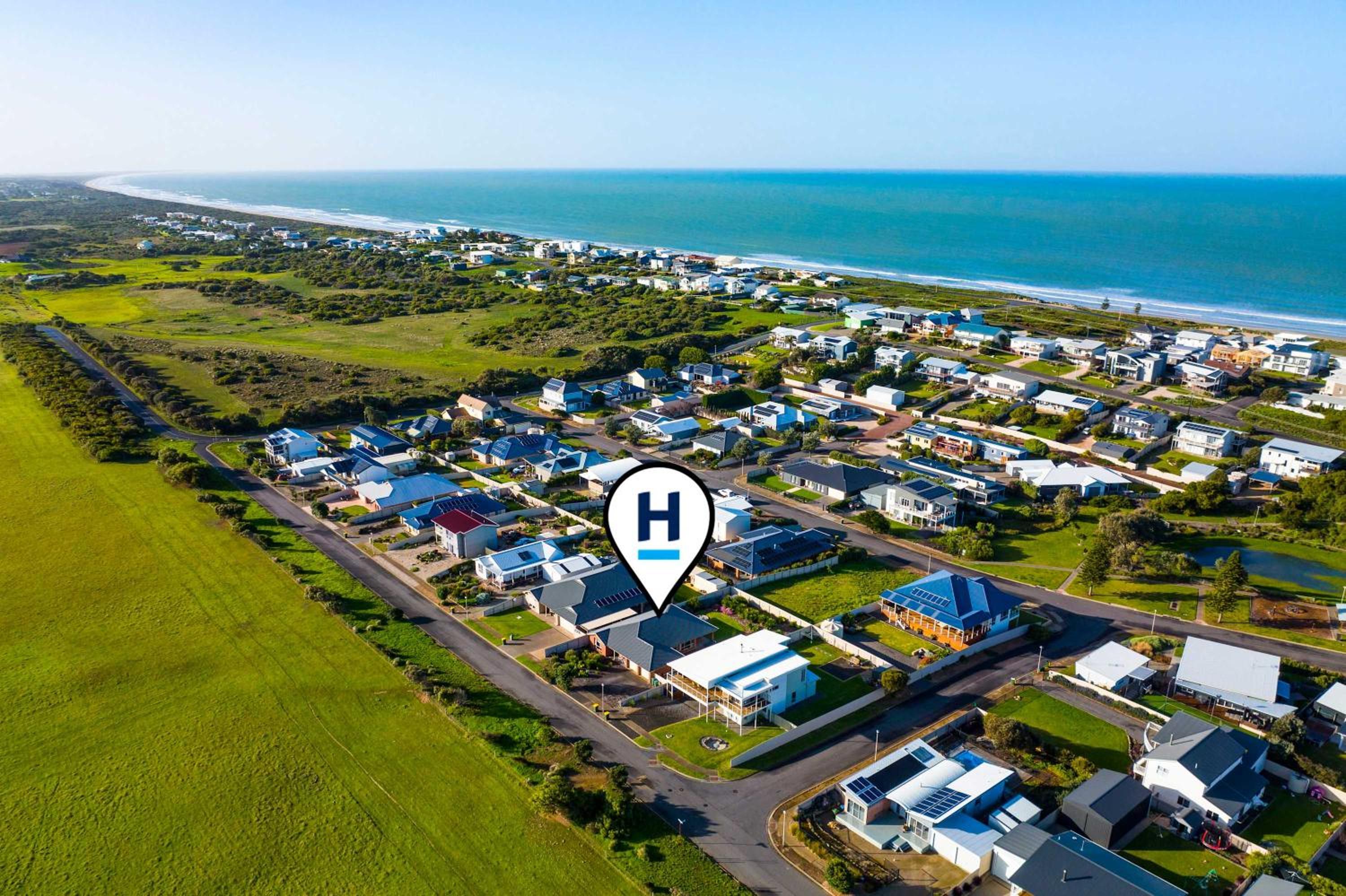 15 Offshore Dr Middleton - Linen & Wi-Fi Included