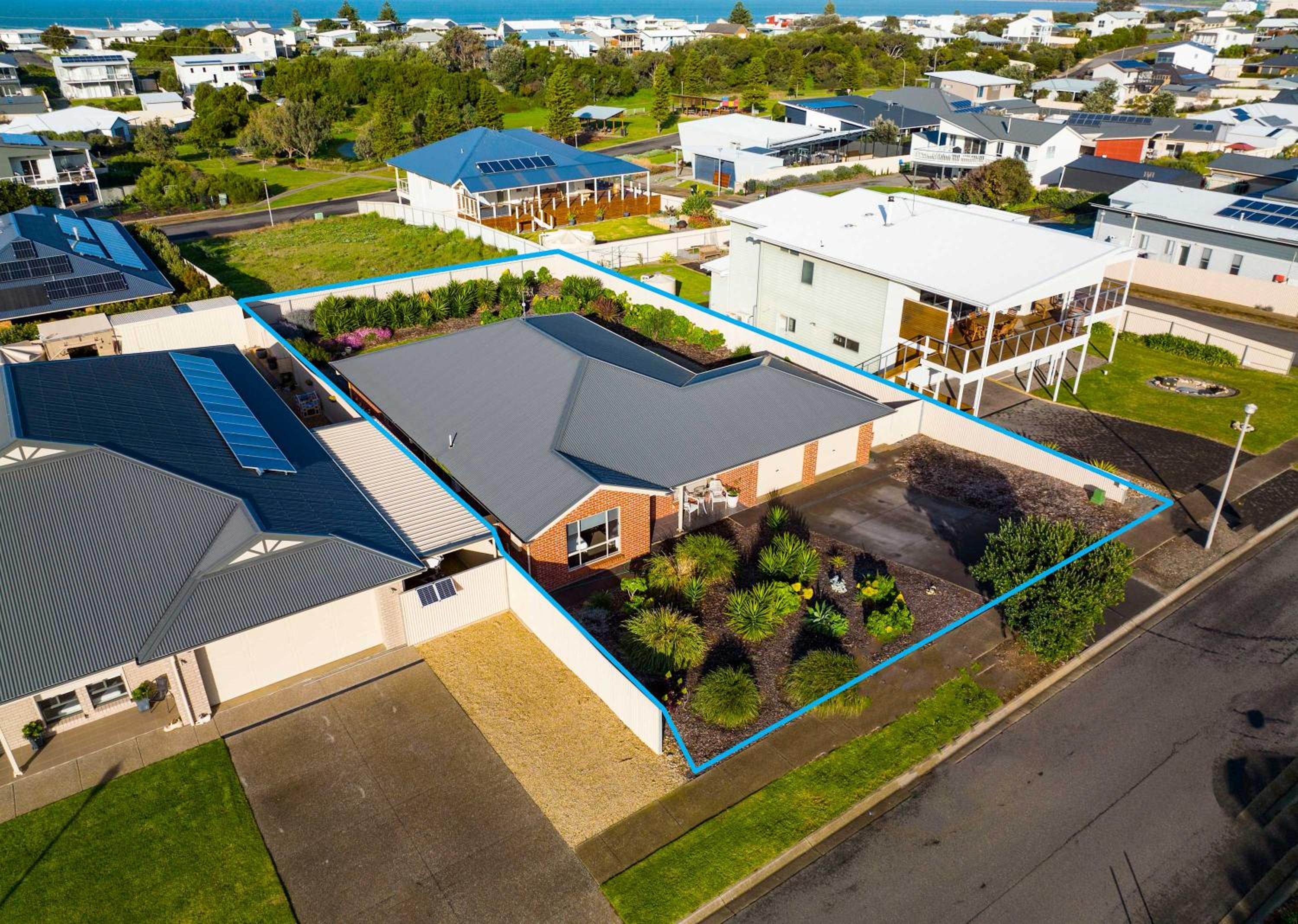 15 Offshore Dr Middleton - Linen & Wi-Fi Included