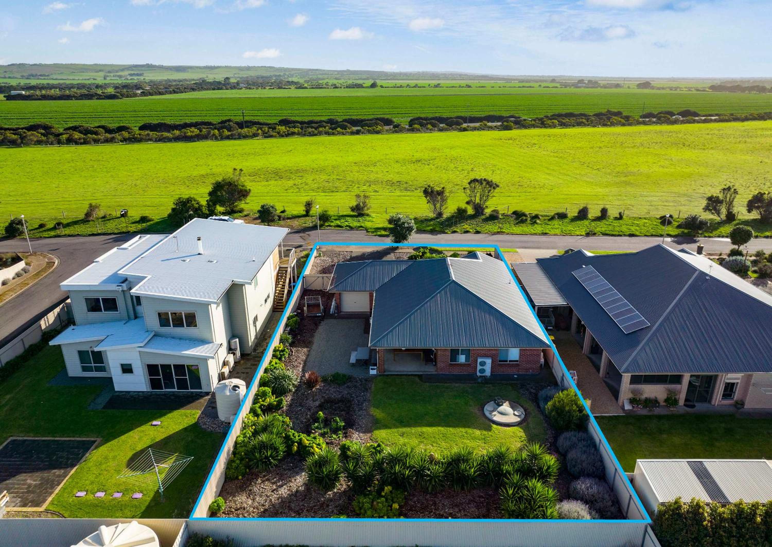 15 Offshore Dr Middleton - Linen & Wi-Fi Included