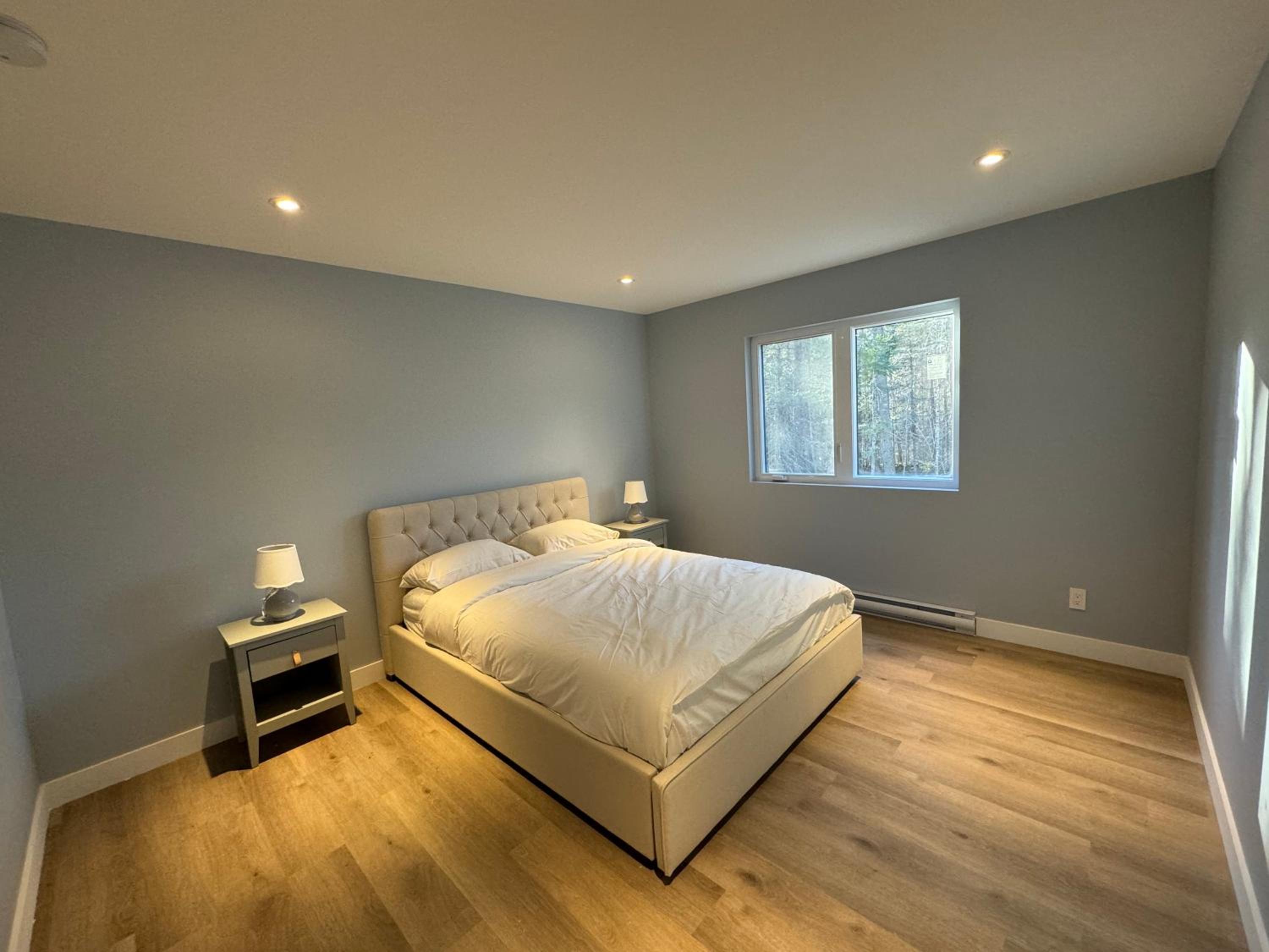Modern Luxury 4-Bedroom Home by Mont-Tremblant Ski Resort