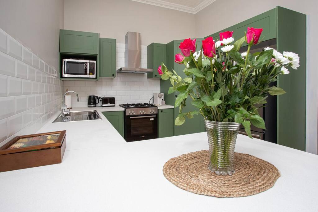 Oxbridge- period home in central Goulburn