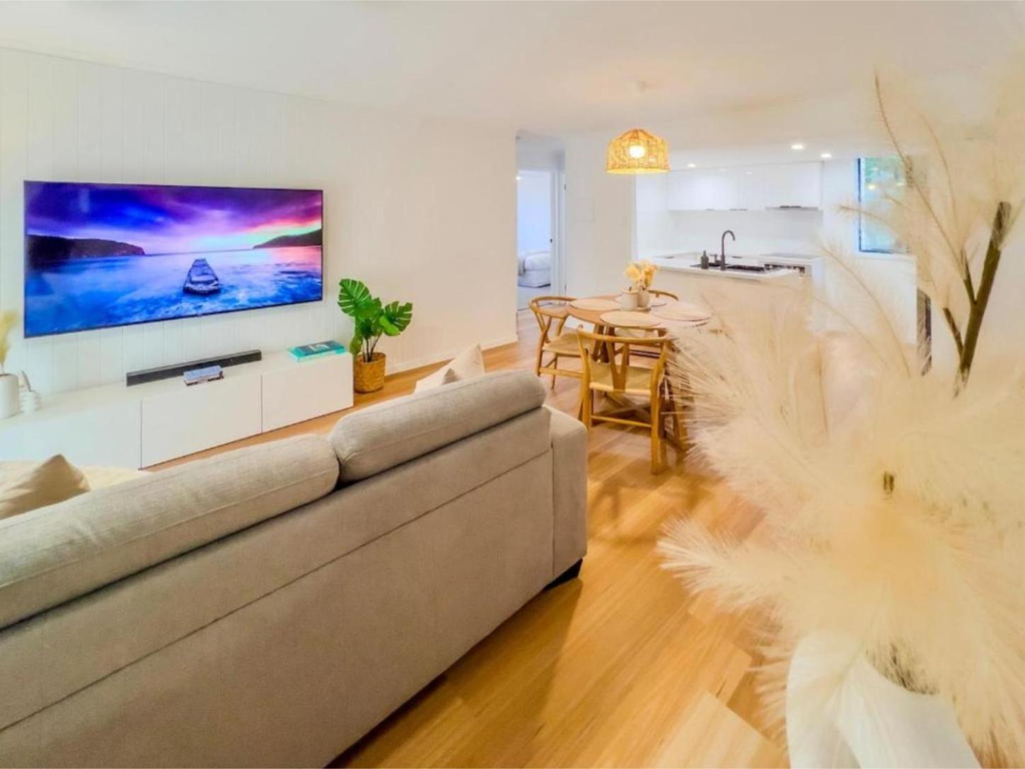 Burleigh Breeze Getaway