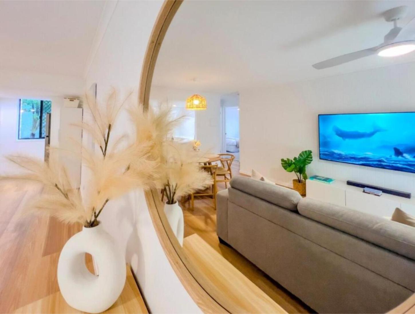 Burleigh Breeze Getaway