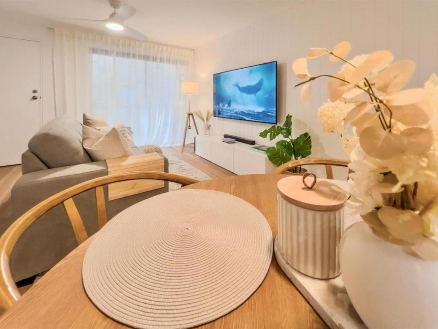 Burleigh Breeze Getaway