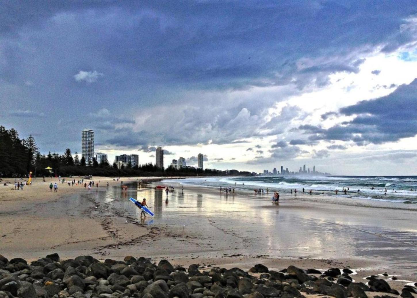 Burleigh Breeze Getaway