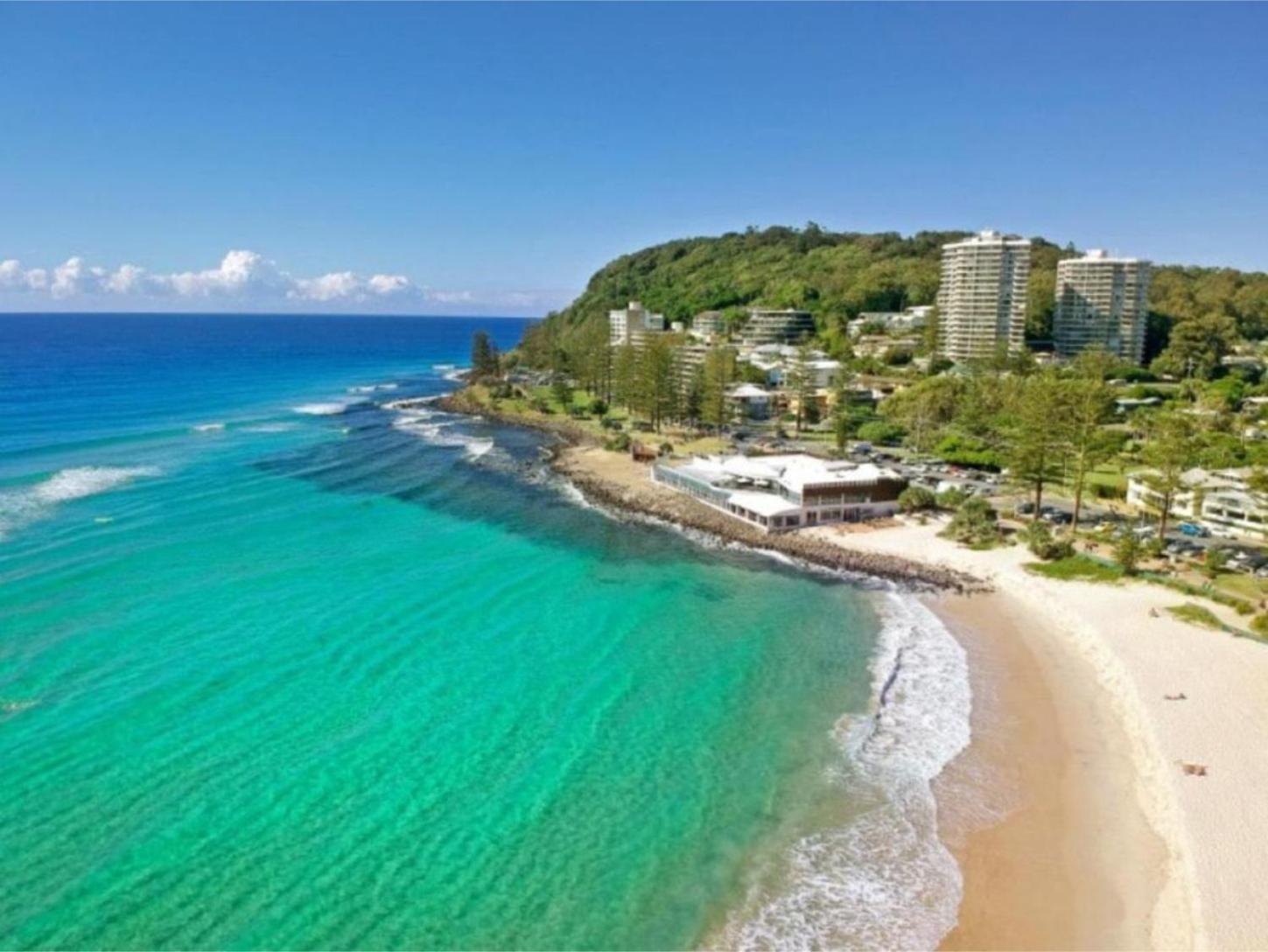 Burleigh Breeze Getaway