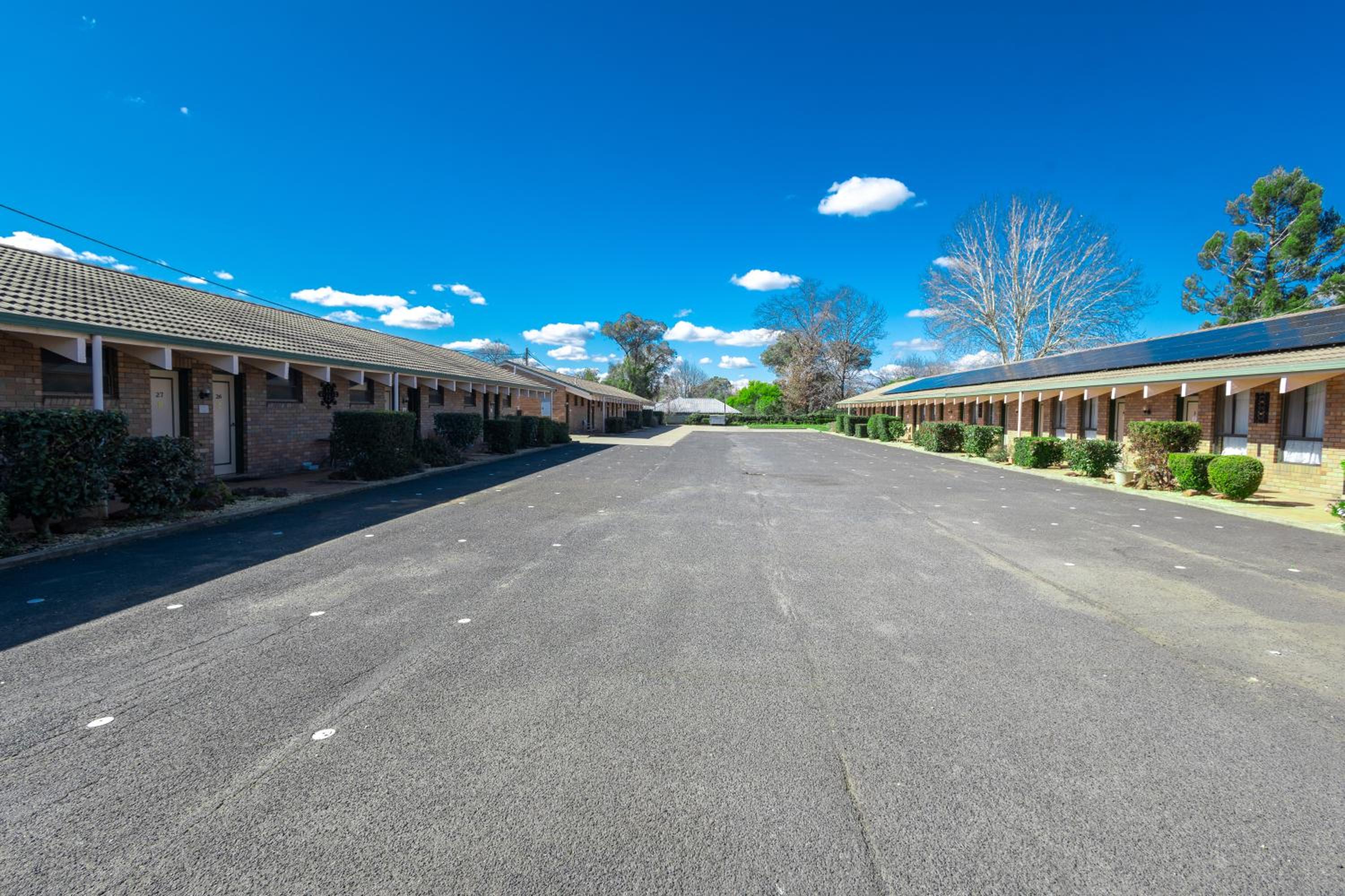 All Travellers Motor Inn