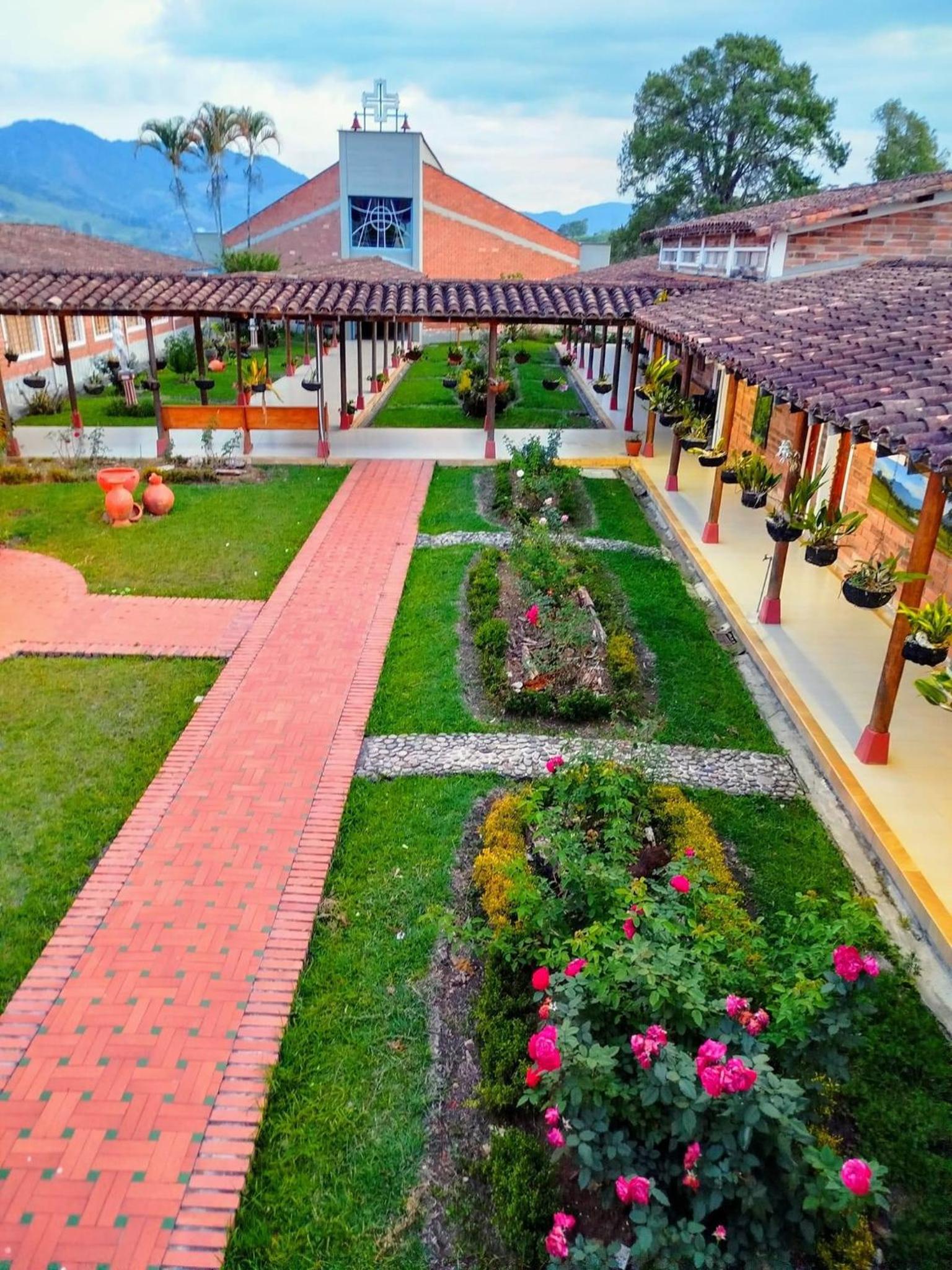 Hotel Casa Lisieux - Image 1