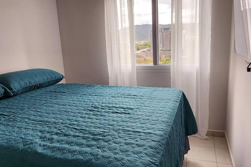 Apartamento con Piscina view 3