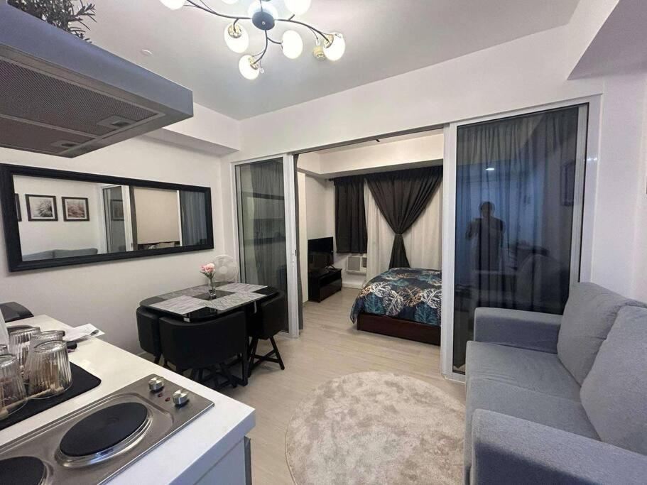 1BR unit Azure Residences Staycation view 2