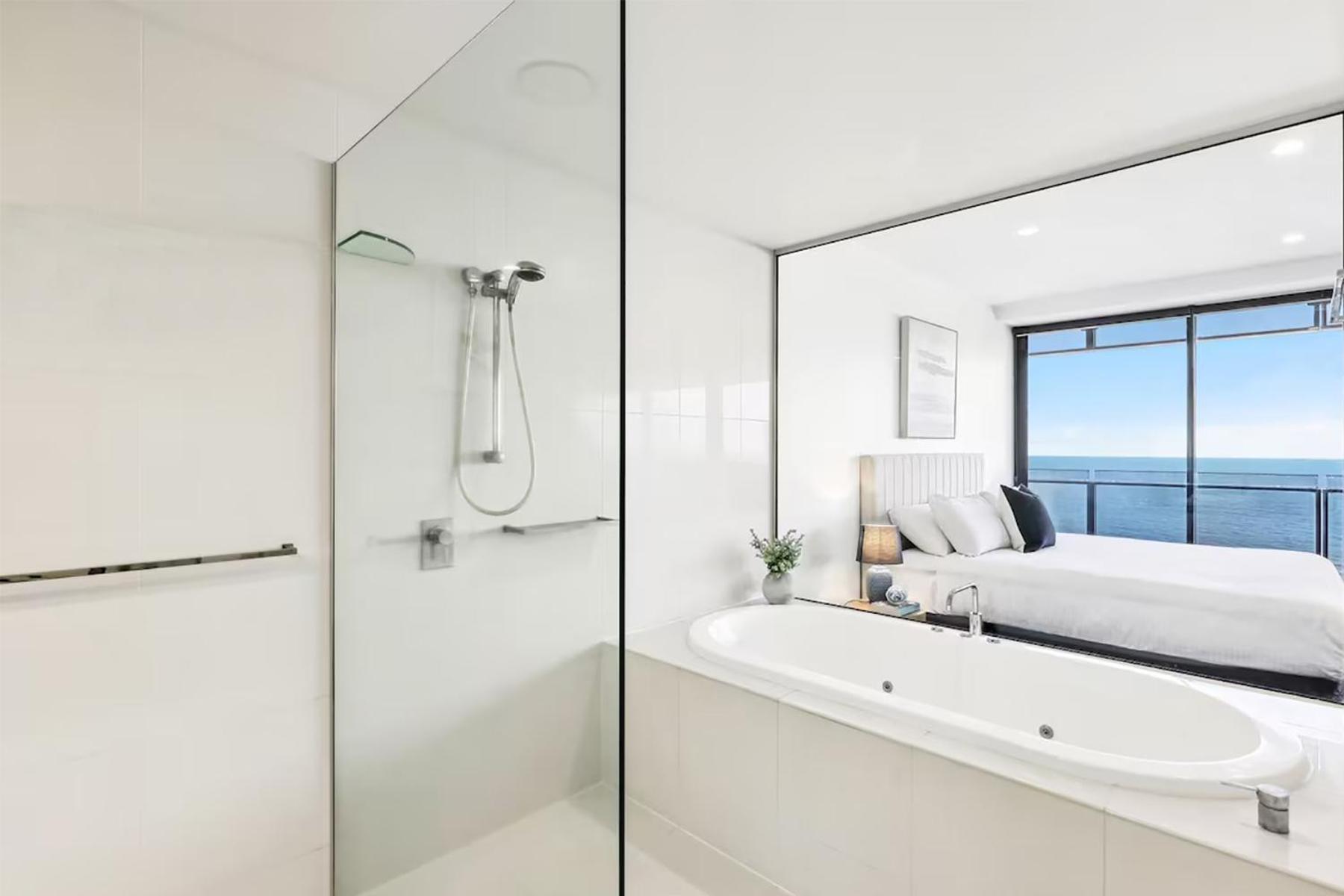 Sealuxe Suites - Central Surfers Paradise