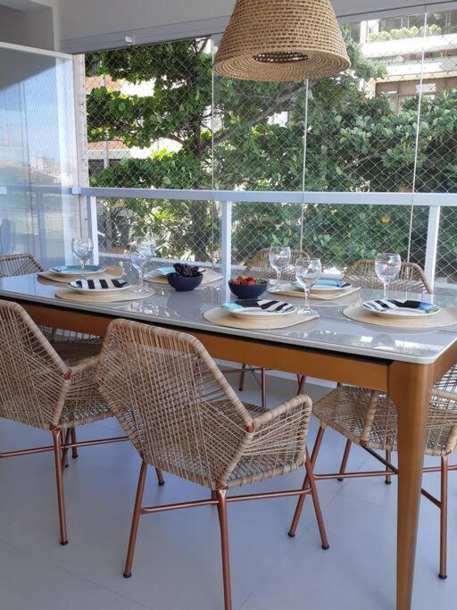 Apto Enseada Guarujá com Terraço Gourmet a 5 minutos da praia