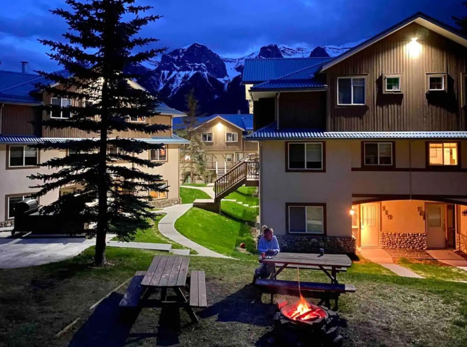 Entire Lovely Townhouse Mountain View!