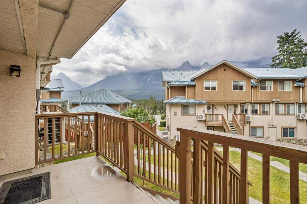 Entire Lovely Townhouse Mountain View!